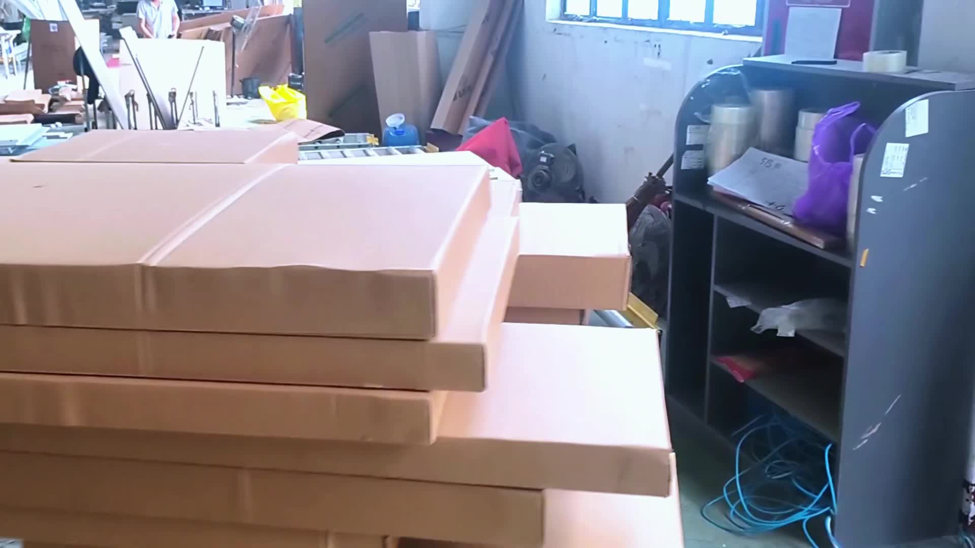 خط بسته بندی اتوماتیک هوشمند در صنایع مختلف اعمال شده است.